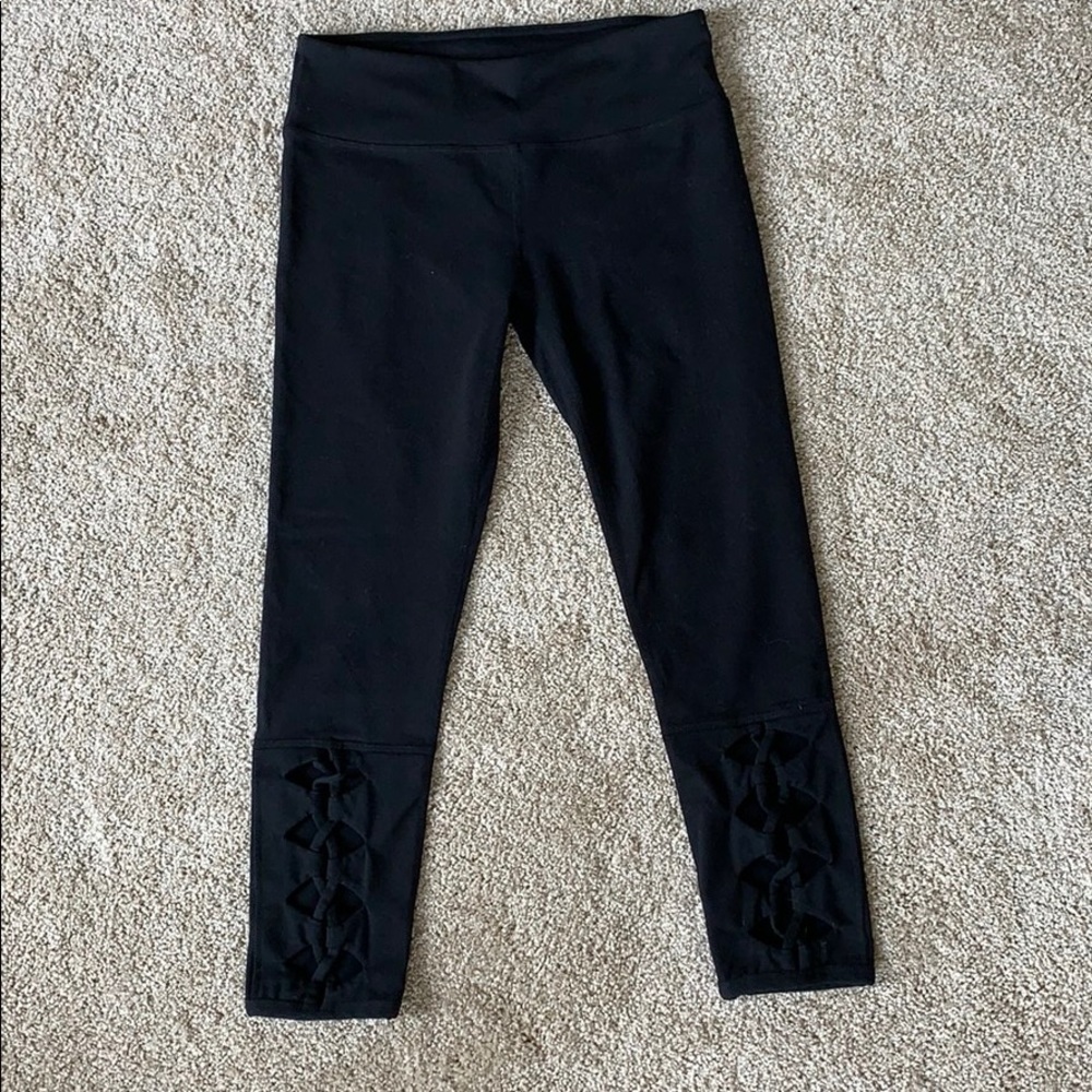 Crossed detailed fabletics leggings